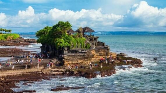 Tanah Lot Temple Entrance Fee 2026